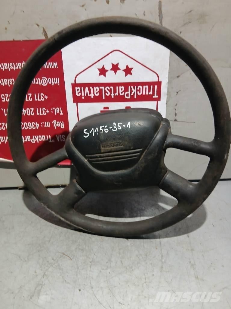 Scania 144    1327026 Vezetőfülke és belső tartozékok