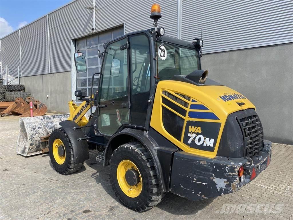Komatsu WA70M-8EO Univerzális rakodók
