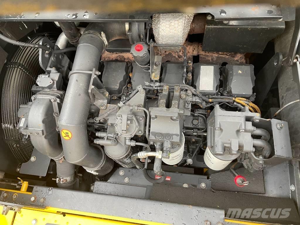 Komatsu PC 400-8 Lánctalpas kotrók