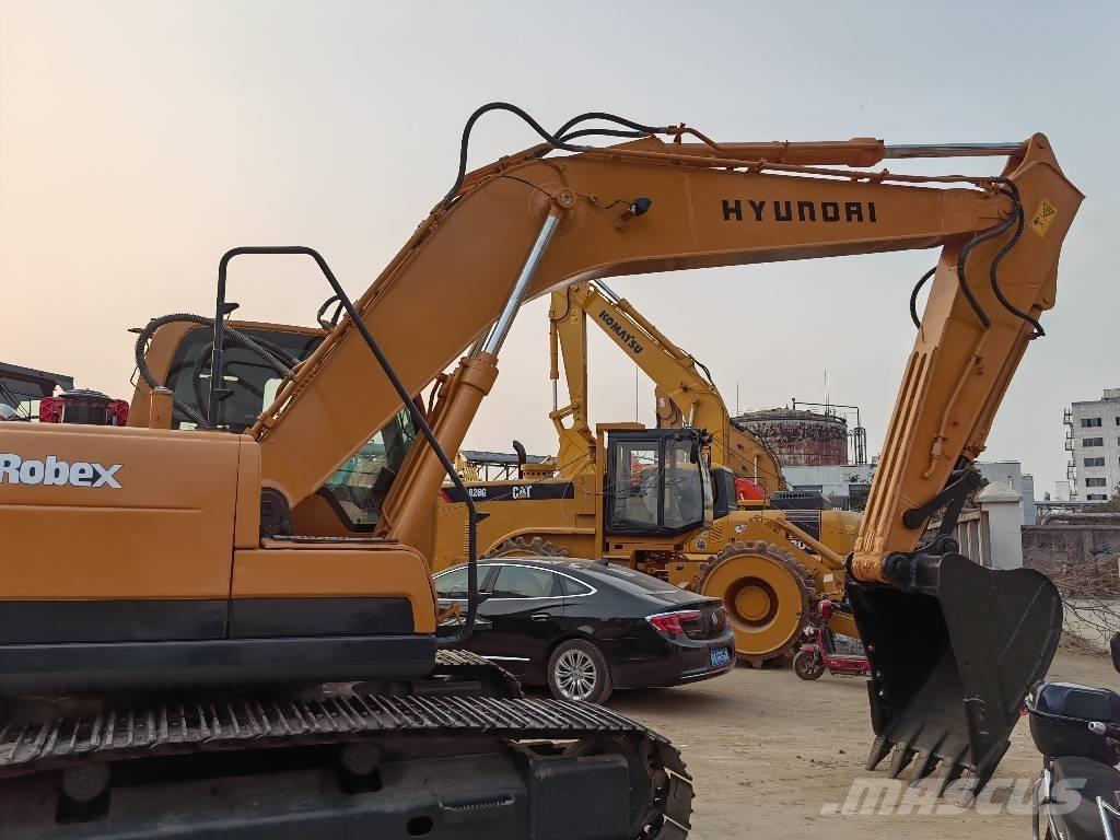 Hyundai 220LC-9s Lánctalpas kotrók