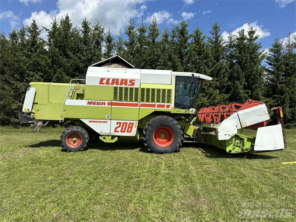 CLAAS Mega 208 Kombájnok