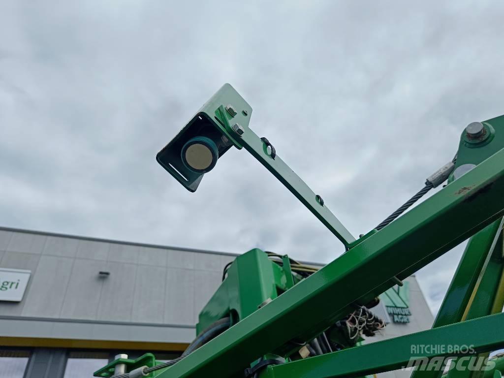 John Deere R 962 i Vontatott trágyaszórók