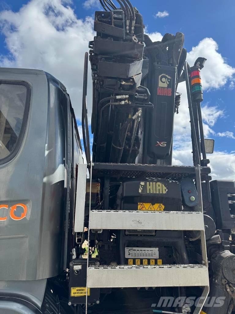 Scania P 460 Multifunkciós teherautók
