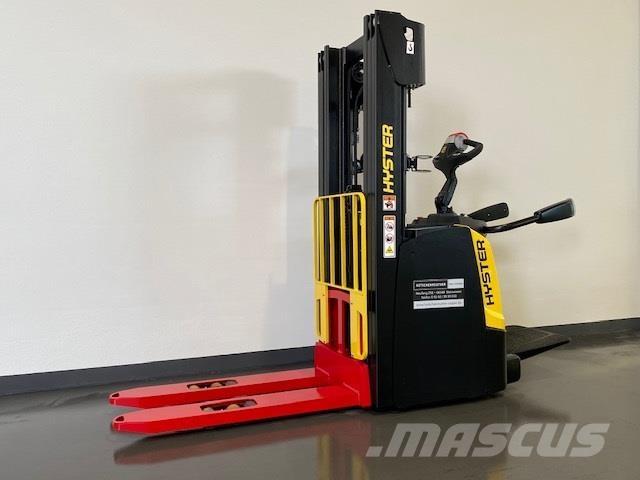 Hyster S1.2S Elektromos gyalogkíséretű targoncák