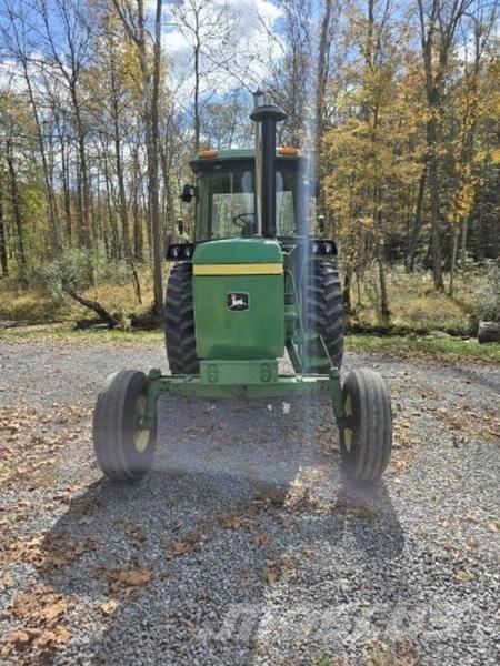 John Deere 4430 Traktorok