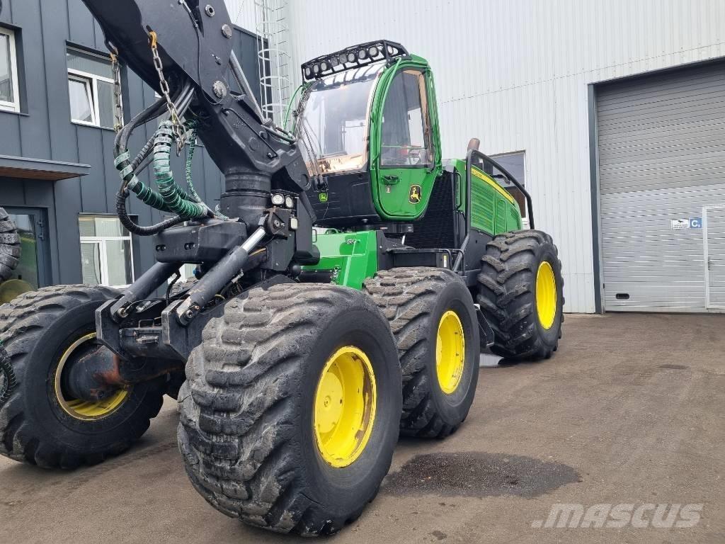 John Deere 1470 G Betakarítók