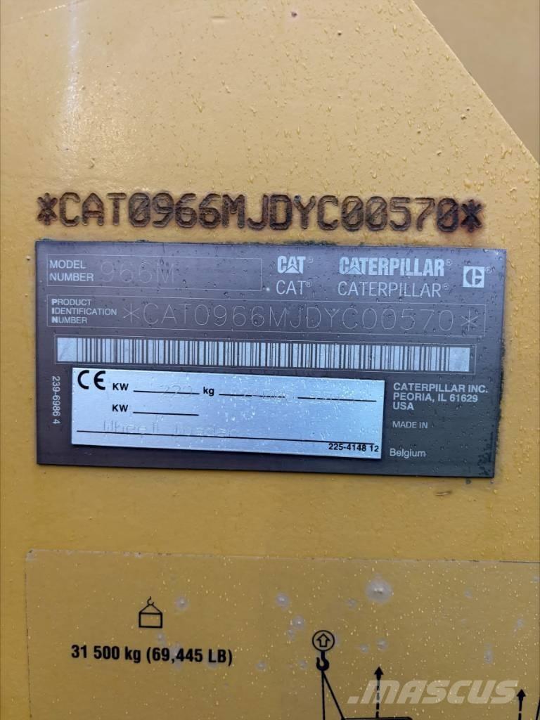 CAT 966 M Gumikerekes homlokrakodók