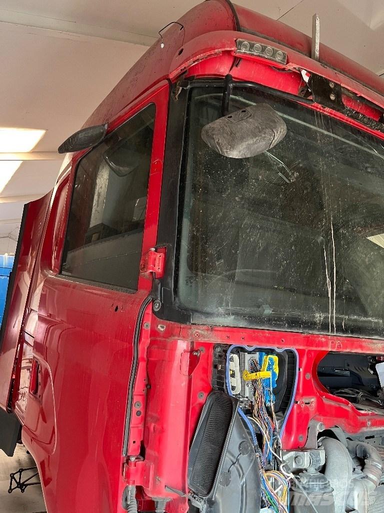 Scania CR19H Vezetőfülke és belső tartozékok