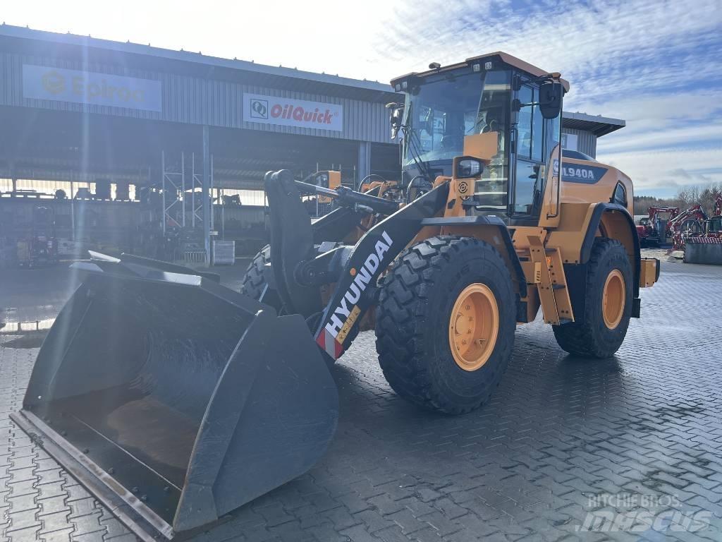 Hyundai HL940A Gumikerekes homlokrakodók