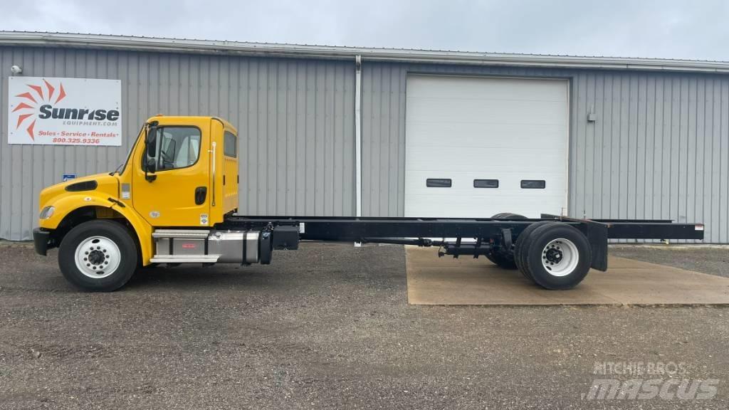 Freightliner M2 Fülkés alváz