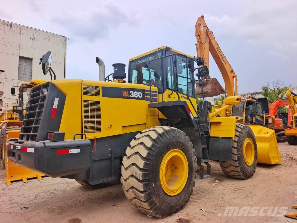 Komatsu WA 380-6 Gumikerekes homlokrakodók