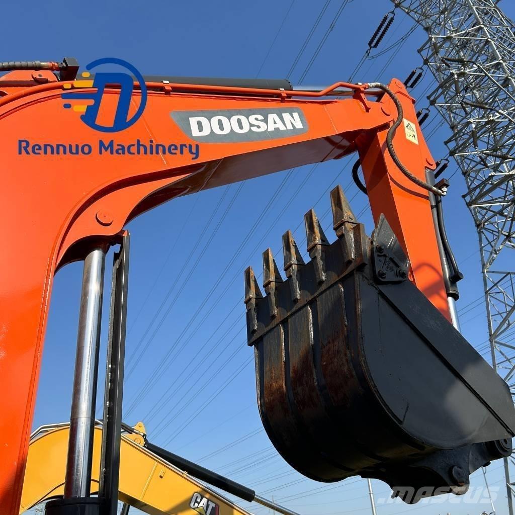 Doosan DX 60 Lánctalpas kotrók
