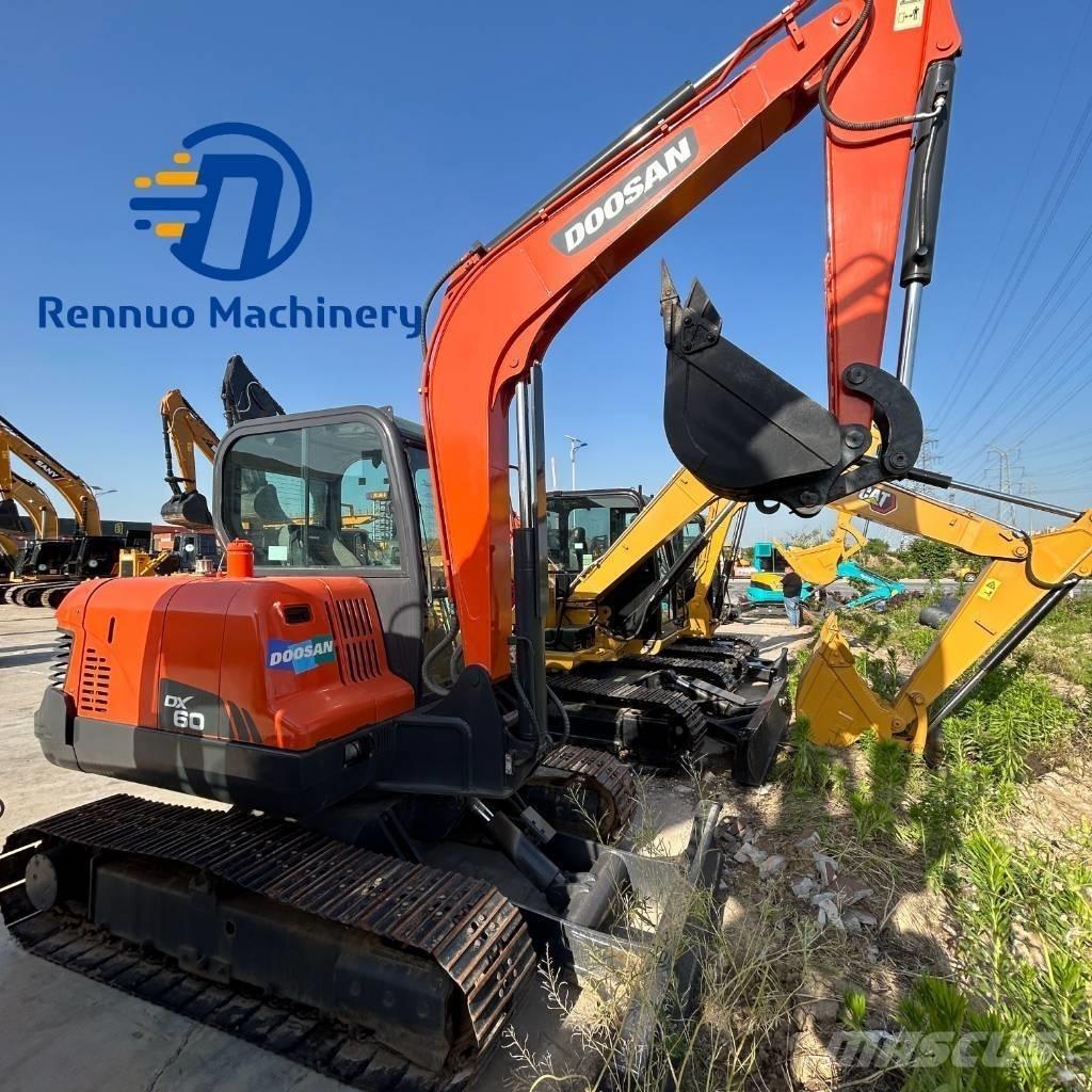 Doosan DX 60 Lánctalpas kotrók