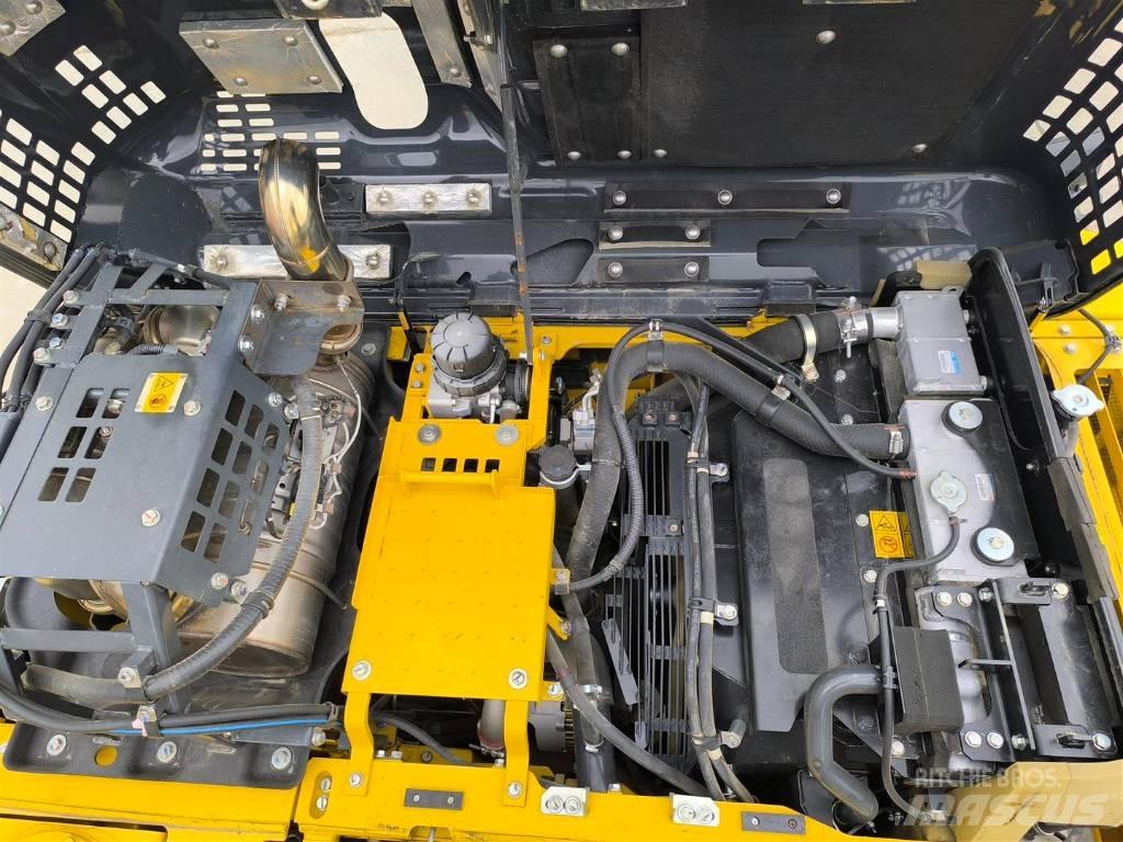 Komatsu HB 215 LC-3 Lánctalpas kotrók