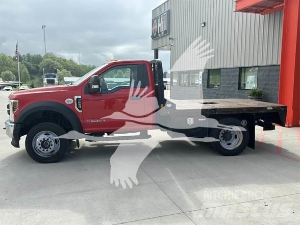 Ford F550 SD Platós / Ponyvás teherautók