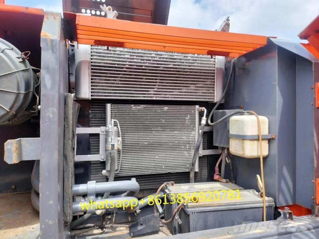 Hitachi ZX 240 Lánctalpas kotrók