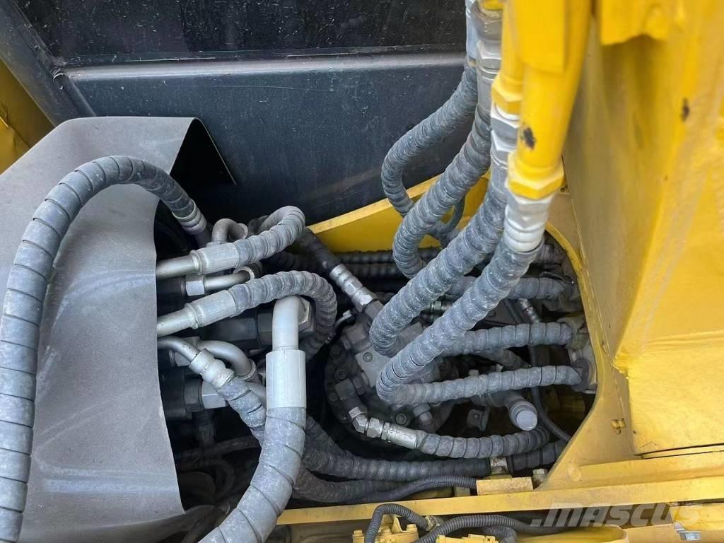 Komatsu PC70-8 Közepes (midi) kotrók 7 t - 12 t
