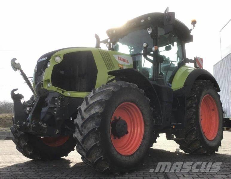 CLAAS AXION 810 Traktorok