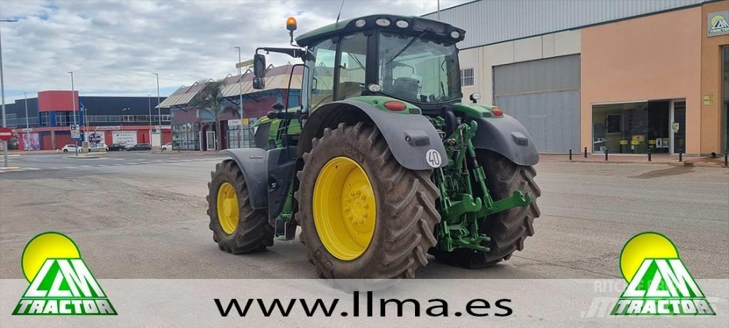 John Deere 6215 R Traktorok