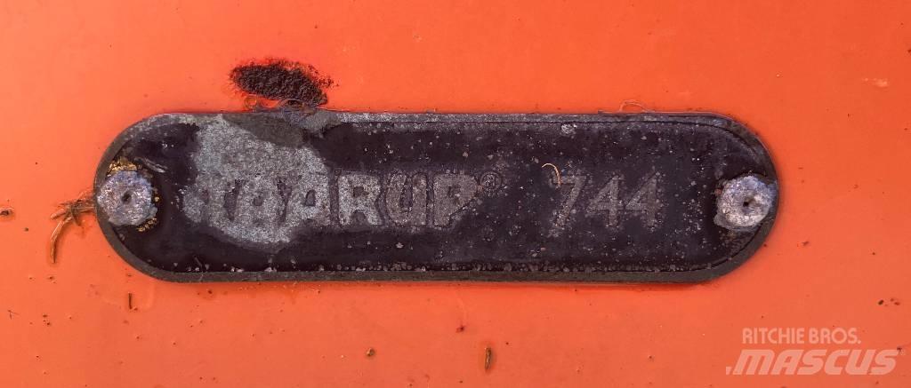 Taarup 744 Rendkészítő