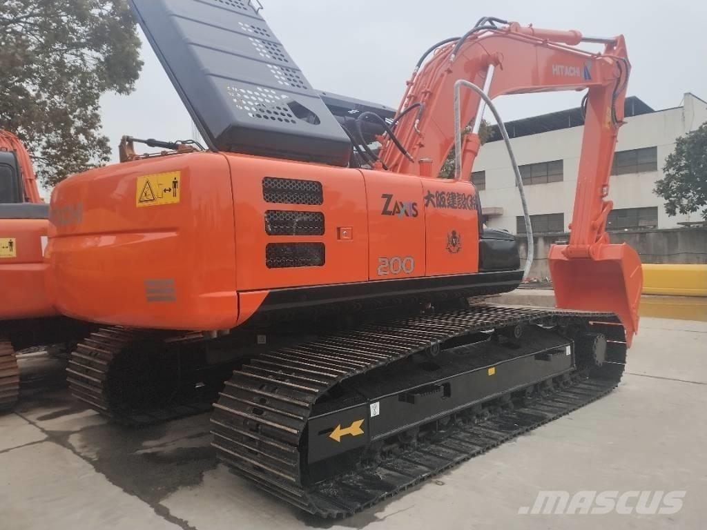 Hitachi ZX 200 Lánctalpas kotrók