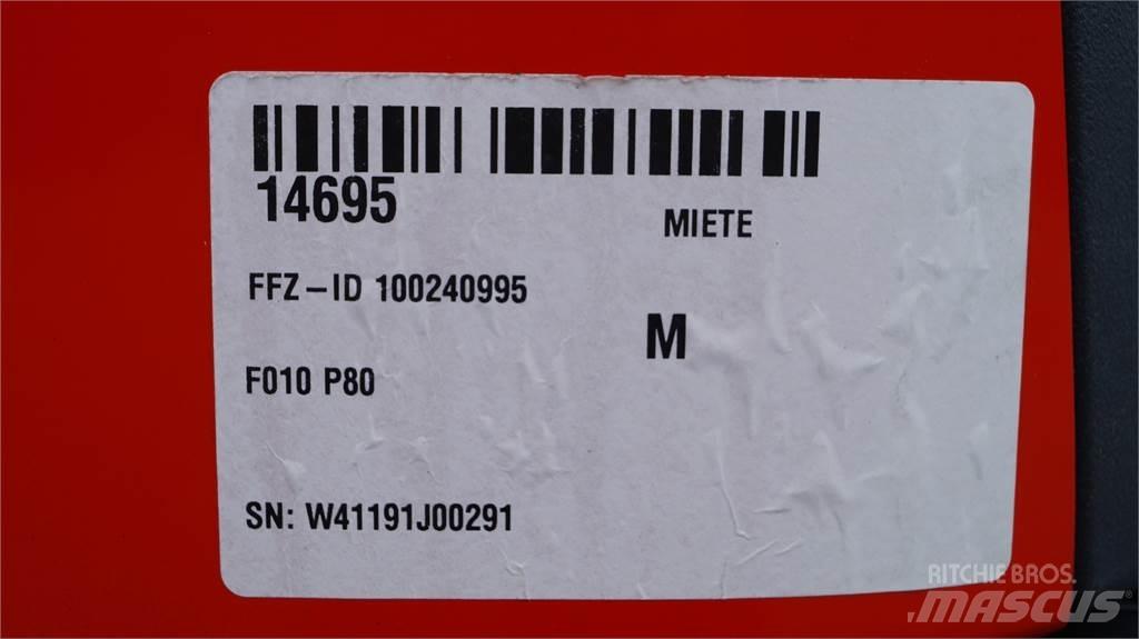 Linde P80 Vontatótargonca