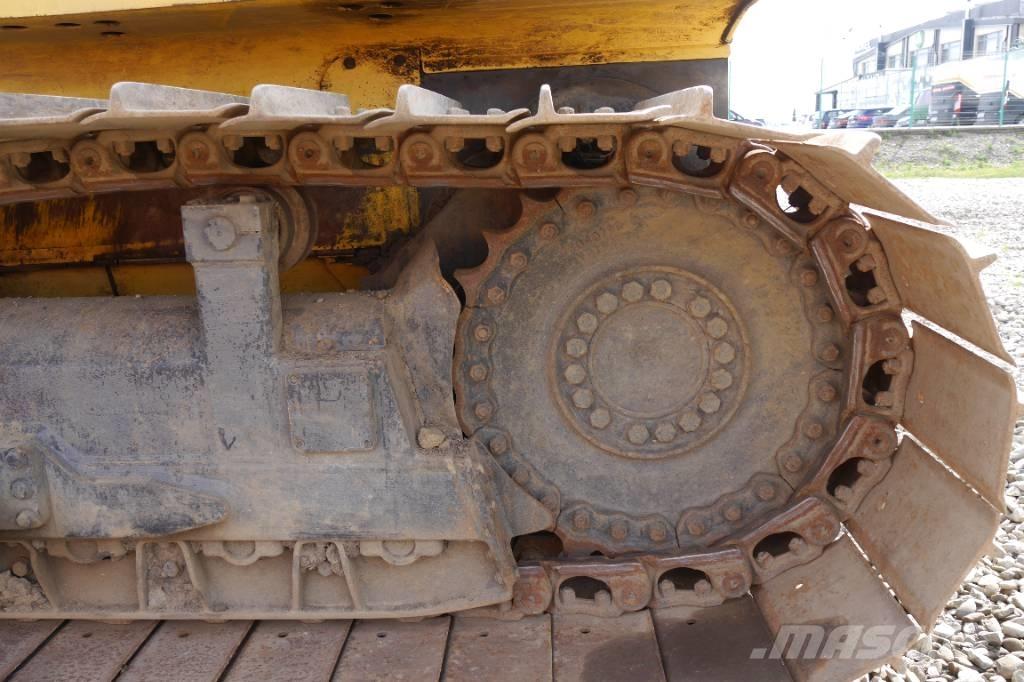 New Holland D 180 lánctalpas dózerek