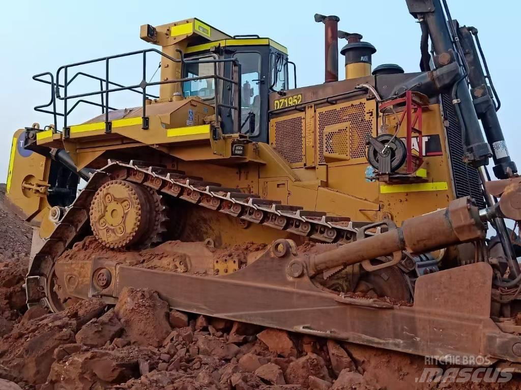 CAT D 11 R lánctalpas dózerek
