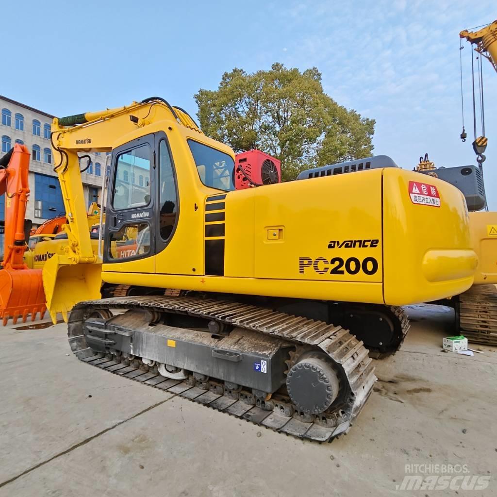 Komatsu PC 200-6 Lánctalpas kotrók