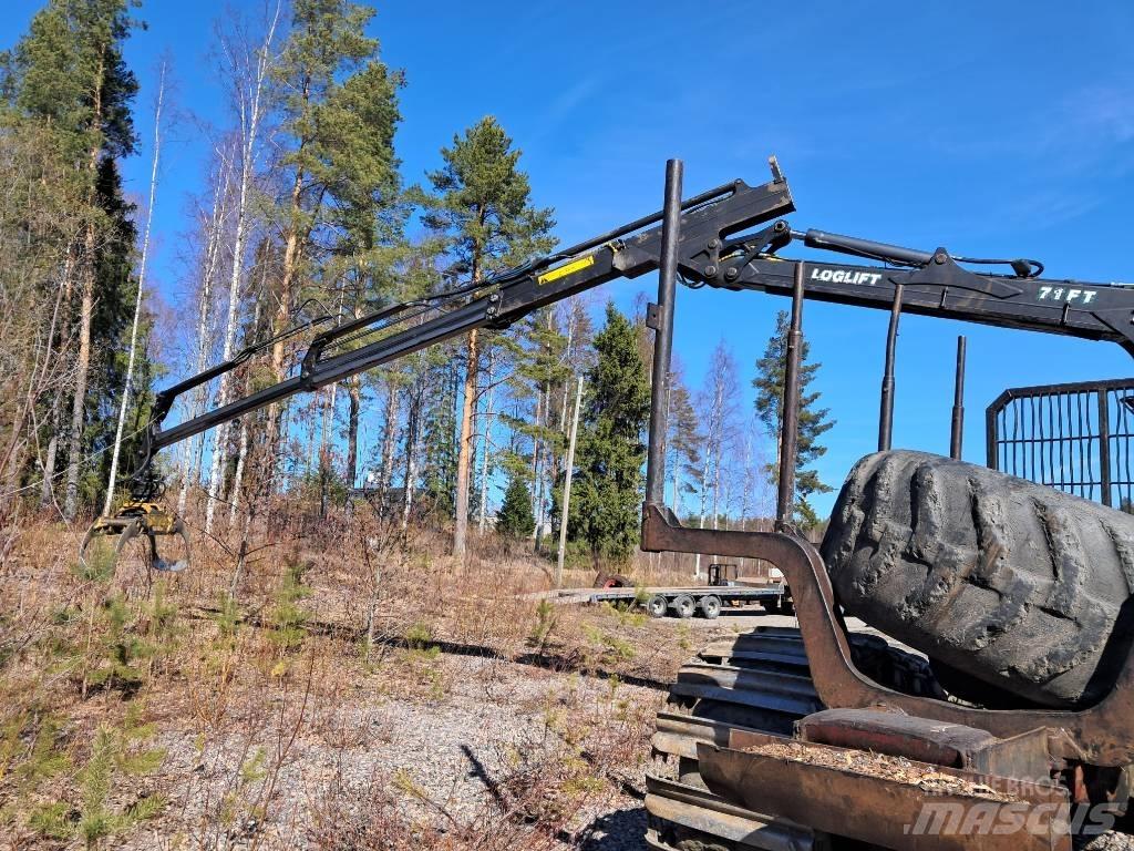 Valmet 840 Kihordók