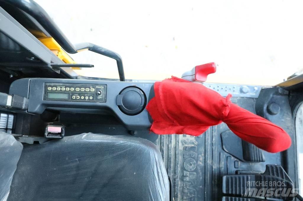 Komatsu PC 210 LC-8 Lánctalpas kotrók