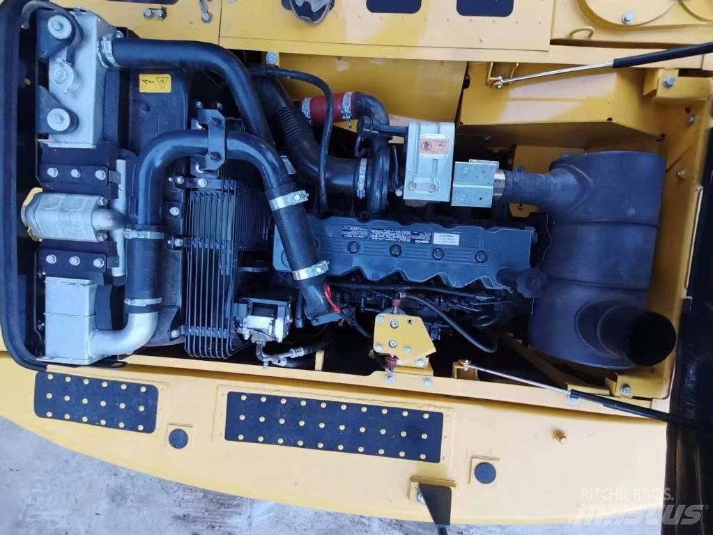 Komatsu PC 210 LC-8 Lánctalpas kotrók