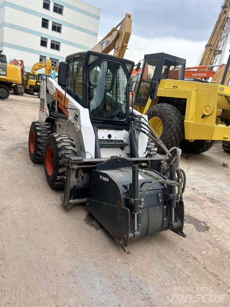 Bobcat S 220 Kompaktrakodók