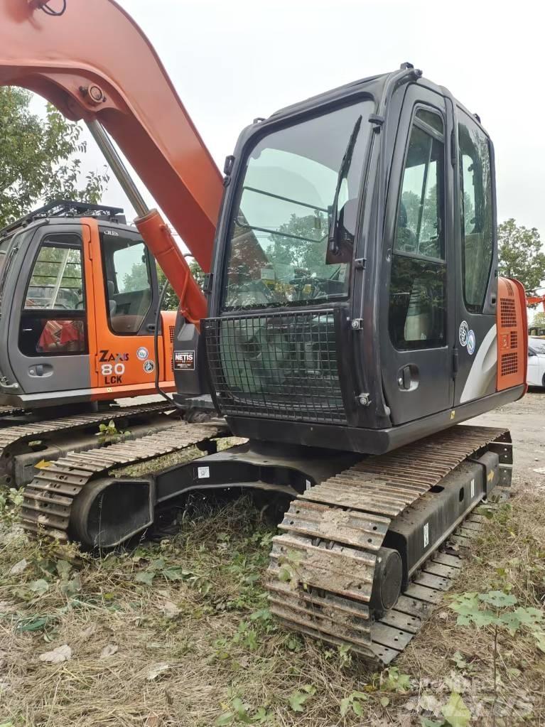 Hitachi ZX 70 Közepes (midi) kotrók 7 t - 12 t