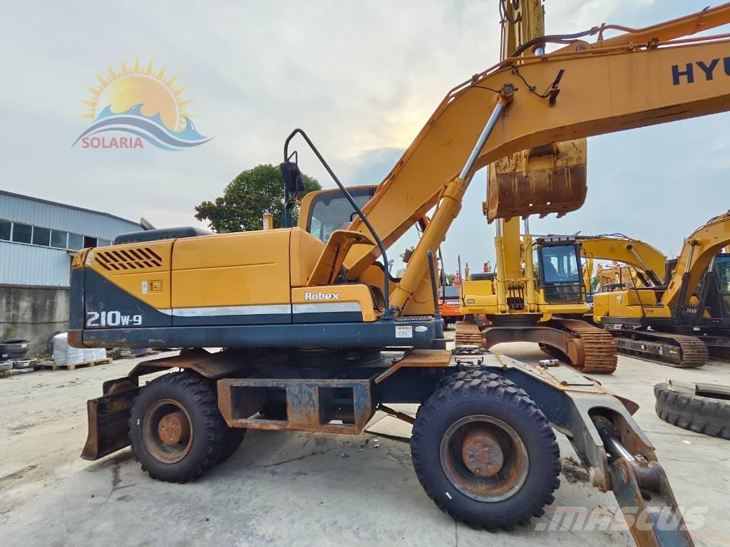 Hyundai Robex 210W-9 Gumikerekes kotrók