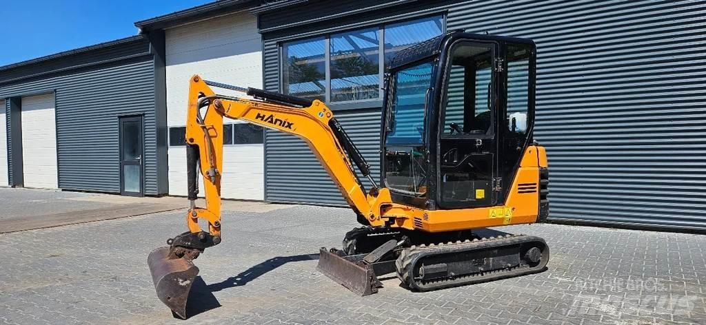 Hanix H 17D Mini kotrók < 7t