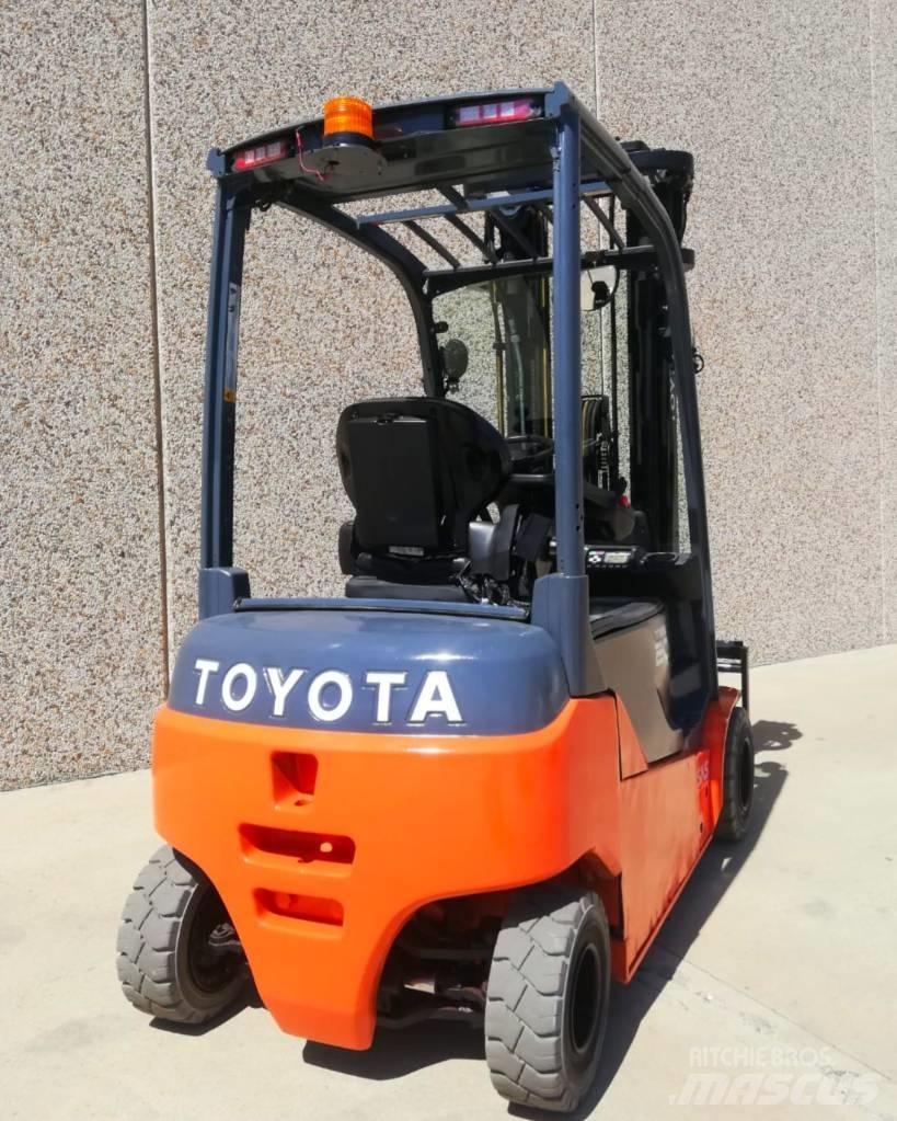 Toyota 8FBM20T Elektromos targoncák