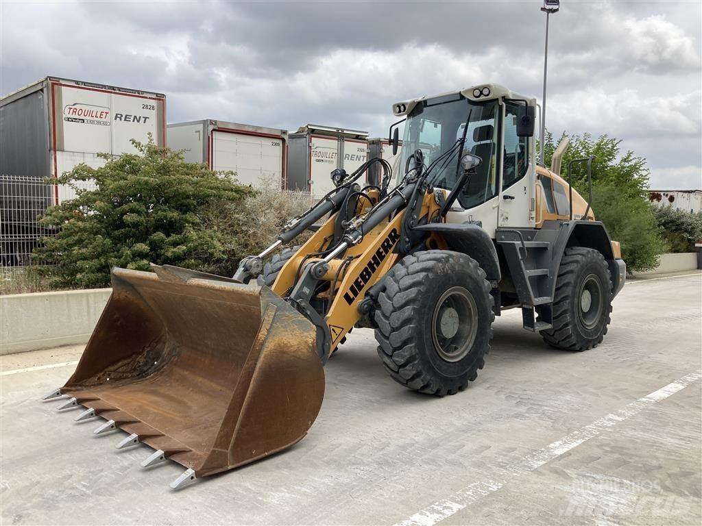Liebherr L 526 Gumikerekes homlokrakodók