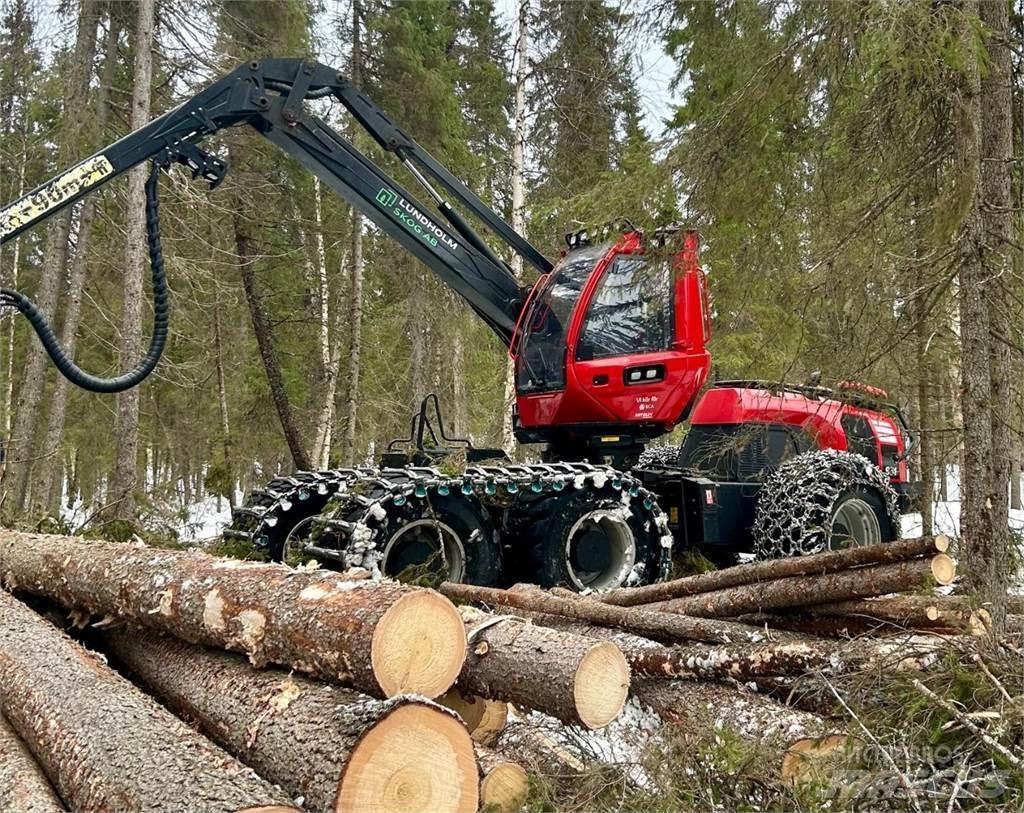 Komatsu 951 Betakarítók