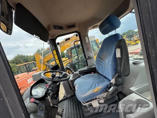 Hitachi ZW 180 Gumikerekes homlokrakodók
