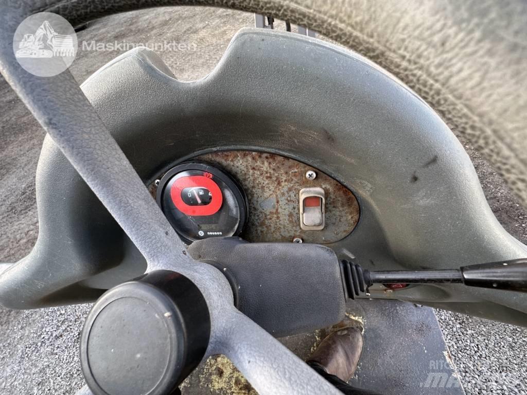 Neuson 1001 Mezei dömperek