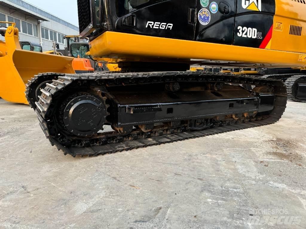 CAT 320D2 Közepes (midi) kotrók 7 t - 12 t