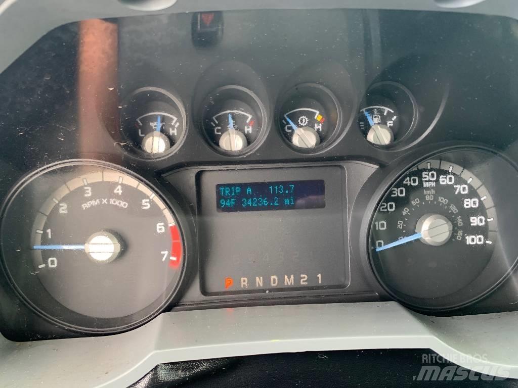 Ford F 350 Kis teherszállító/Platós kocsi