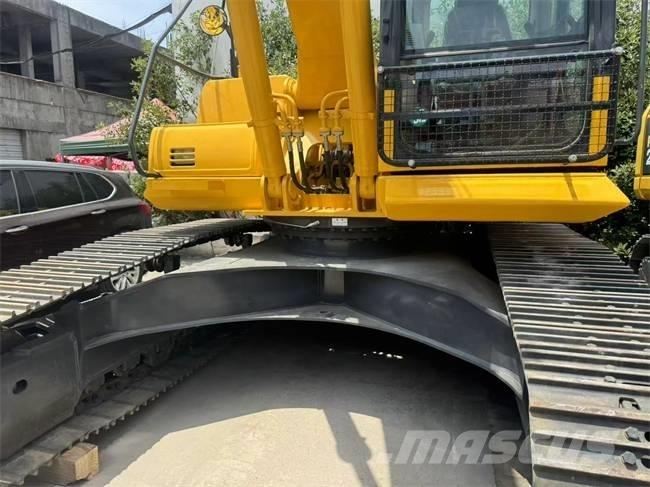 Komatsu PC 220 Lánctalpas kotrók