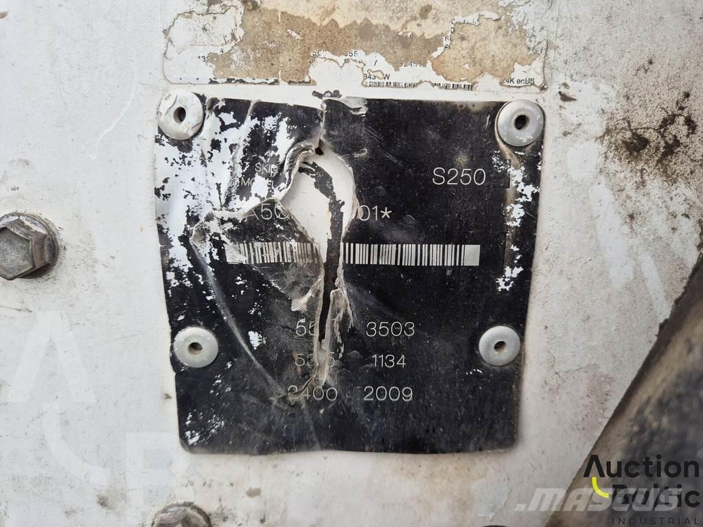 Bobcat S 250 Kompaktrakodók