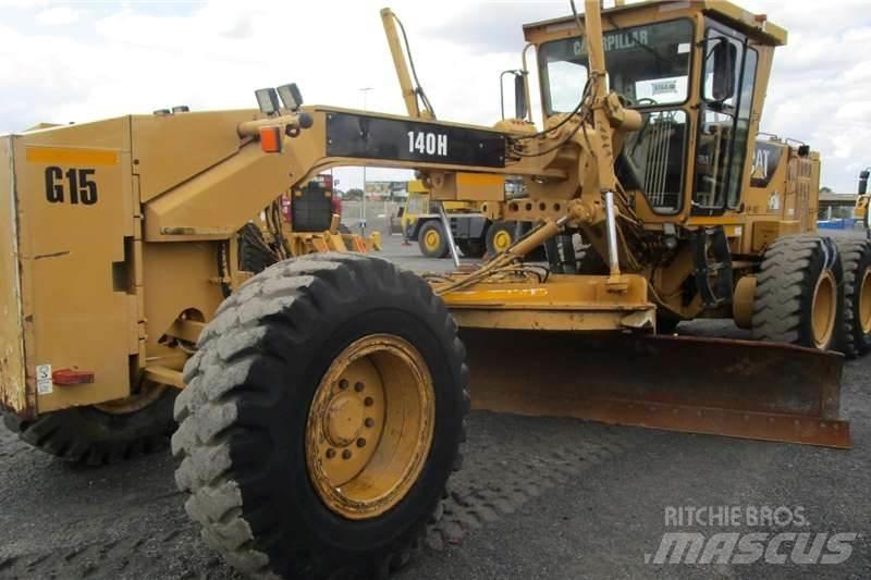 CAT 140H Gréderek
