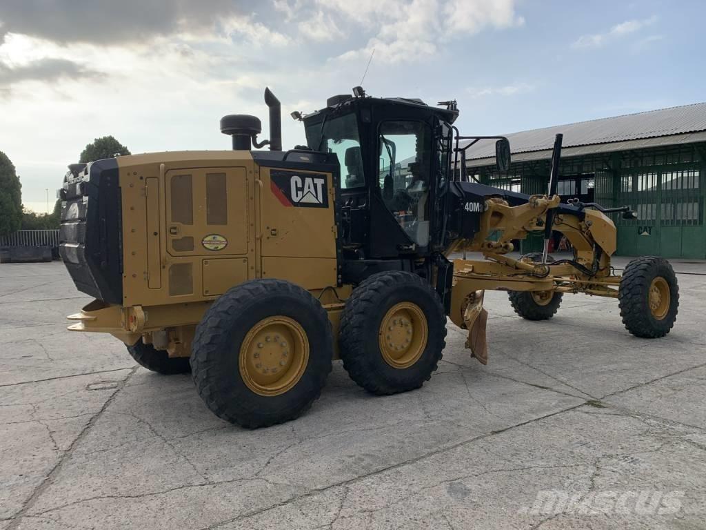 CAT 140 M 3 Gréderek
