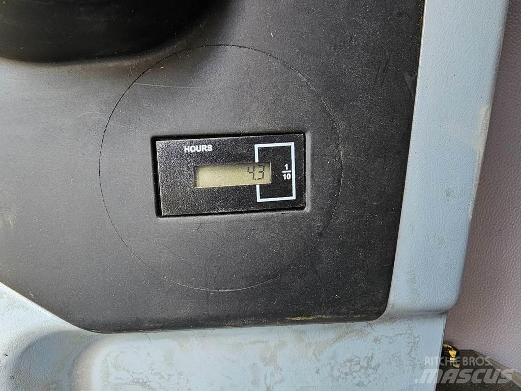 Hyundai R215L Lánctalpas kotrók