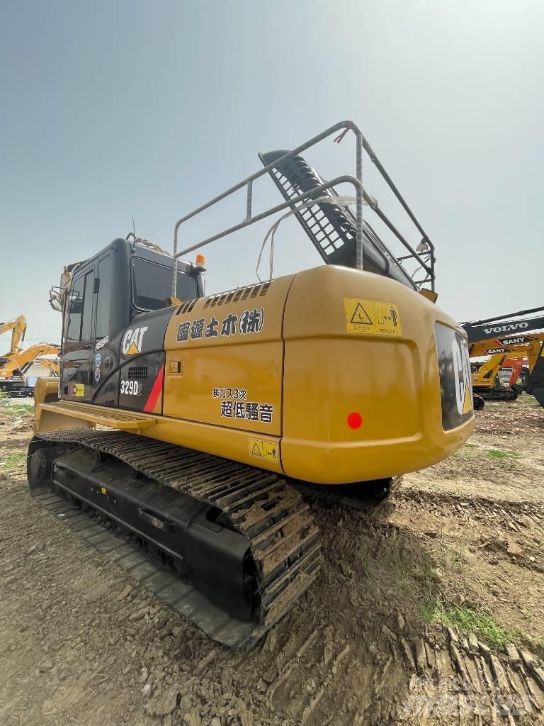 CAT 329D2 Lánctalpas kotrók