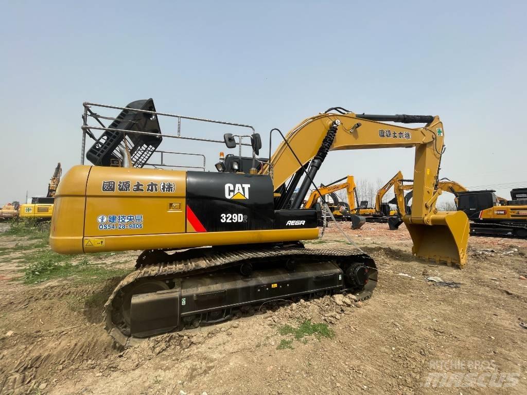 CAT 329D2 Lánctalpas kotrók